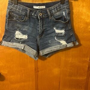 KanCan jean shorts-size 3/25